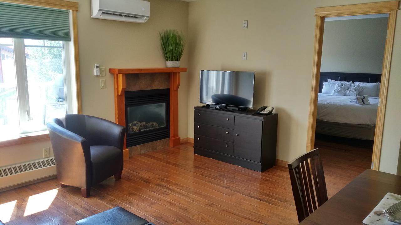 Prc Annex - Pet Friendly Canmore